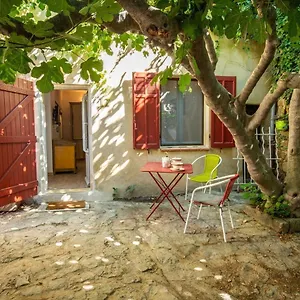 https://lauris-sainte-catherine.fr-provencehotel.com